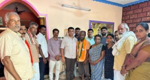 ರೆಖ್ಯ ಕಾಂಗ್ರೆಸ್ ಮುಖಂಡ ಬಿಜೆಪಿ ಸೇರ್ಪಡೆ
