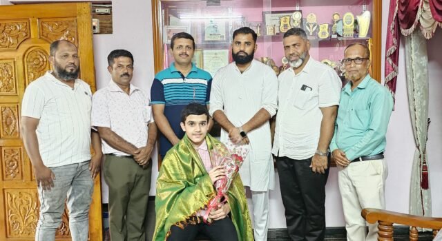 ಎಸ್ಡಿಪಿಐ ದ. ಕ ಜಿಲ್ಲಾ ಸಮಿತಿ ವತಿಯಿಂದ SSLC ಪರೀಕ್ಷೆಯಲ್ಲಿ ರಾಜ್ಯಕ್ಕೆ ದ್ವಿತೀಯ ಸ್ಥಾನ ಗಳಿಸಿದ ಬೆಳ್ತಂಗಡಿಯ ಚಿನ್ಮಯ್ ಜಿ.ಕೆ ಗೆ ಸನ್ಮಾನ