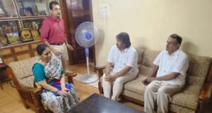 ಇತ್ತೀಚೆಗೆ ನಿಧನರಾದ ವಸಂತ ಬಂಗೇರ ಮನೆಗೆ ಸಚಿವ ಮಧು ಬಂಗಾರಪ್ಪ ಭೇಟಿ