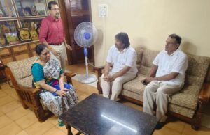 ಇತ್ತೀಚೆಗೆ ನಿಧನರಾದ ವಸಂತ ಬಂಗೇರ ಮನೆಗೆ ಸಚಿವ ಮಧು ಬಂಗಾರಪ್ಪ ಭೇಟಿ