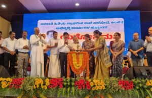 ಬದುಕುಕಟ್ಟೋಣ ಬನ್ನಿ ತಂಡದ ನೇತೃತ್ವದಲ್ಲಿ ಹಳೆ ಪೇಟೆ ಸರಕಾರಿ ಶಲೆಯ ದುರಸ್ತಿ ಹಸ್ತಾಂತರ