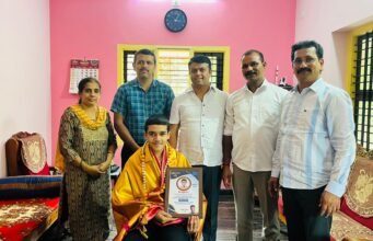 ಎಸ್ಎಸ್ಎಲ್ಸಿಯಲ್ಲಿ ರಾಜ್ಯಕ್ಕೆ ದ್ವಿತೀಯ ಸ್ಥಾನ ಪಡೆದ ಚಿನ್ಮಯಿ ಗೆ ಶಾಸಕ ಹರೀಶ್ ಪೂಂಜ ಅವರಿಂದ ಅಭಿನಂದನೆ