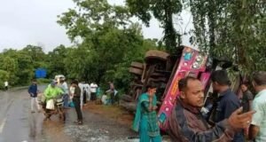 ಬೆಳ್ತಂಗಡಿಗೆ ಬರುತ್ತಿದ್ದ ಖಾಸಗಿ ಬಸ್ ಸಾಗರದಲ್ಲಿ ಪಲ್ಟಿ ಹಲವರಿಗೆ ಗಾಯ