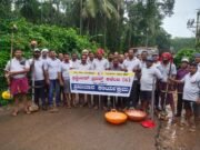 ಕಳೆಂಜದಲ್ಲಿ ಕ್ರಿಶ್ಚಿಯನ್ ಬ್ರದರ್ಸ್ ವತಿಯಿಂದ ಶ್ರಮದಾನದ ಮೂಲಕ ರಸ್ತೆ ದುರಸ್ತಿ