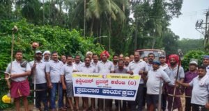 ಕಳೆಂಜದಲ್ಲಿ ಕ್ರಿಶ್ಚಿಯನ್ ಬ್ರದರ್ಸ್ ವತಿಯಿಂದ ಶ್ರಮದಾನದ ಮೂಲಕ ರಸ್ತೆ ದುರಸ್ತಿ