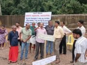 ಹೆದ್ದಾರಿ ಅವಾಂತರ ಕೈಗಾರಿಕಾ ವಸಾಹತಿನ ಉದ್ಯಮಿಗಳ ಪ್ರತಿಭಟನೆ; ತಾ.ಪಂ ಕಾರ್ಯನಿರ್ವಹಣಾ ಧಿಕಾರಿ ಭರವಸೆಯ ಬಳಿಕ ಹಿಂದಕ್ಕೆ