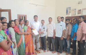 ಸಮುದಾಯ ಭವನಕ್ಕೆ ಸರಕಾರದಿಂದ ಅನುದಾನ ಒದಗಿಸುವಂತೆ ತೋಟತ್ತಾಡಿ ಗುರುನಾರಾಯಣ ಸೇವಾ ಸಂಘದಿಂದ ರಕ್ಷಿತ್ ಶಿವರಾಂ ಅವರಿಗೆ ಮನವಿ