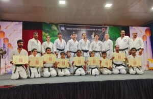 ಯಾಮಾತೋ ಶೋಟೋಕಾನ್ ಕರಾಟೆ ಸಂಸ್ಥೆಯಿಂದ ಬ್ಲಾಕ್ ಬೆಲ್ಟ್ ಪದವಿ ಪ್ರಧಾನ