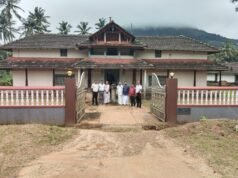 ಅಲ್ಪಸಂಖ್ಯಾತರ ಕಲ್ಯಾಣ ಇಲಾಖೆಯ ಅಧಿಕಾರಿಗಳಿಂದ ತಾಲೂಕಿನ ಬಸದಿಗಳಿಗೆ ಬೇಟಿ