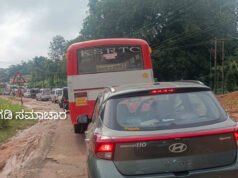 ಕಾಶಿಬೆಟ್ಟು ರಾಷ್ಟ್ರೀಯ ಹೆದ್ದಾರಿಯಲ್ಲಿ ರಸ್ತೆ ಮಧ್ಯೆ ಸಿಲುಕಿಕೊಂಡ ಲಾರಿ; ವಾಹನ ಸಂಚಾರ ಅಸ್ತವ್ಯಸ್ತ