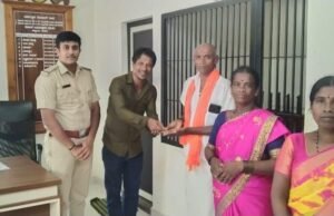 ಧರ್ಮಸ್ಥಳ; ಕಳೆದು ಸಿಕ್ಕಿದ್ದ ಚಿನ್ನದ ಸರವನ್ನು ಹಿಂತಿರುಗಿಸಿ ಪ್ರಮಾಣಿಕತೆ ಮೆರೆದ ಪ್ರವೀಣ್