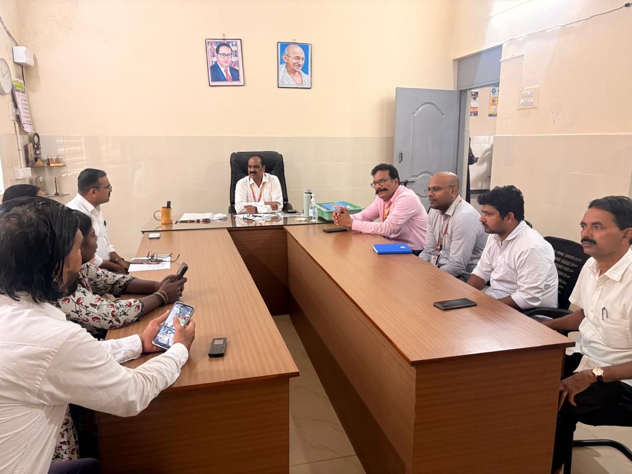 ಬೆಳ್ತಂಗಡಿ ಸರಕಾರಿ ಆಸ್ಪತ್ರೆಗೆ ಜಿಲ್ಲಾ ಆರೋಗ್ಯಾಧಿಕಾರಿ ಬೇಟಿ; ತಾಲೂಕು ಆಸ್ಪತ್ರೆಯ ಆರೋಗ್ಯ ರಕ್ಷಾ ಸಮಿತಿ ಸಭೆ.