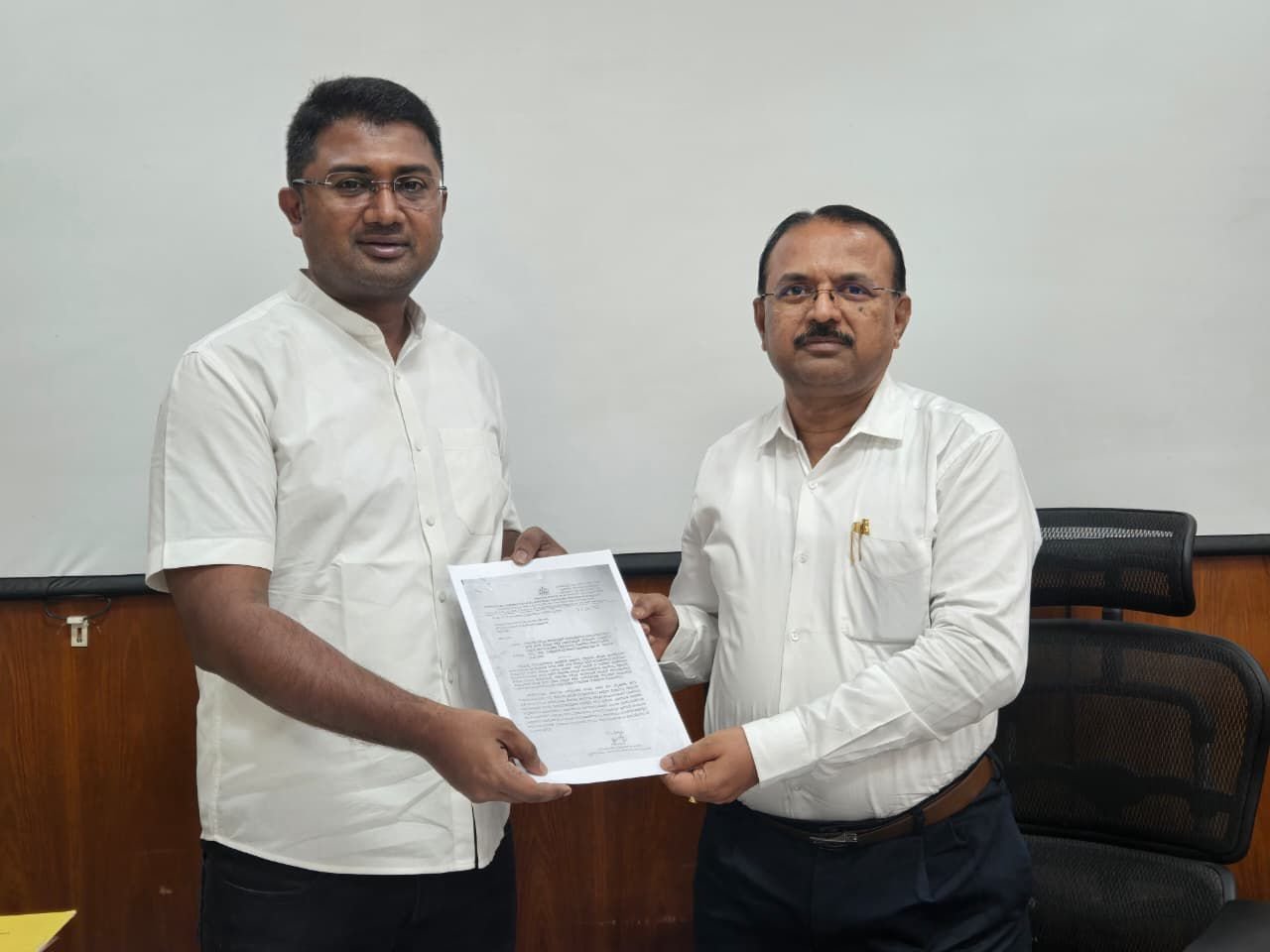 ತಾಲೂಕಿಗೆಪ್ರತ್ಯೇಕ ಯೋಜನಾ ಪ್ರಾಧಿಕಾರವನ್ನು ರಚನೆ ಮಾಡುವಂತೆ ನಗರ ಮತ್ತು ಗ್ರಾಮಾಂತರ ಯೋಜನಾಪ್ರಾಧಿಕಾರದ ನಿರ್ದೇಶಕರಿಗೆ ರಕ್ಷಿತ್ ಶಿವರಾಂ ಮನವಿ