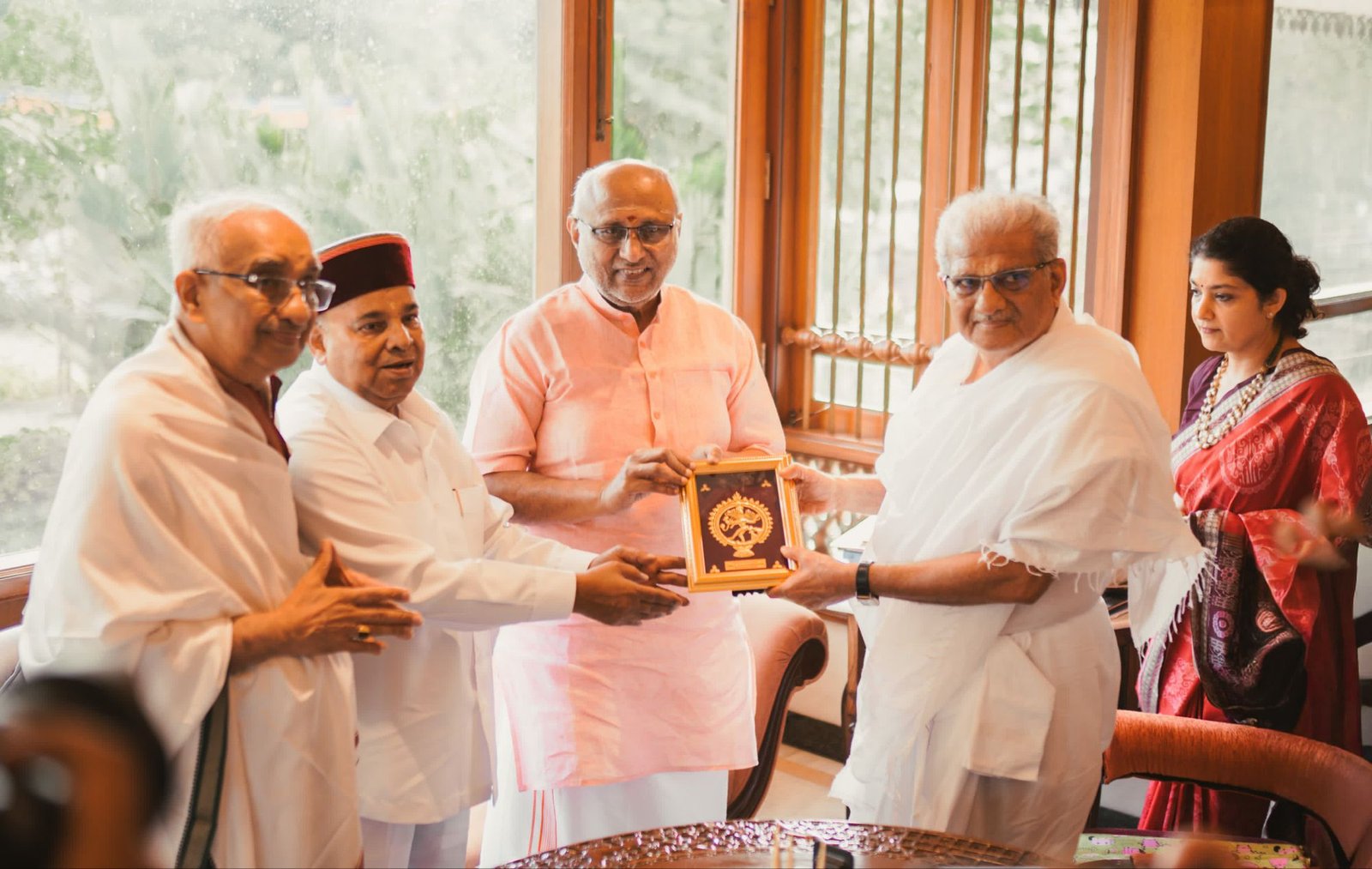 ಉಪರಾಷ್ಟ್ರಪತಿ ಸಿ.ಪಿ ರಾಧಾಕೃಷ್ಣನ್ ಧರ್ಮಸ್ಥಳಕ್ಕೆ ಭೇಟಿ; ದೇವರ ದರ್ಶನ