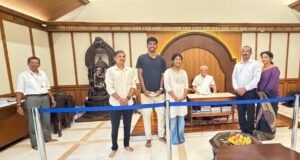 ಏಷ್ಯನ್ ಬ್ಯಾಡ್ಮಿಂಟನ್ ಚಾಂಪಿಯನ್ ಶಿಪ್ ಬೆಳ್ಳಿ ಪದಕ ವಿಜೇತ ಆಯುಷ್ ಶೆಟ್ಟಿ ಧರ್ಮಸ್ಥಳಕ್ಕೆ ಭೇಟಿ