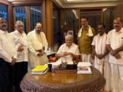 ಮಾಜಿ ಮುಖ್ಯ ಮಂತ್ರಿ ಎಂ ವೀರಪ್ಪಮೊಯ್ಲಿ ಧರ್ಮಸ್ಥಳಕ್ಕೆಭೇಟಿ