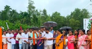 ಪಾರಂಕಿ; ಶಾಸಕ ಹರೀಶ್ ಪೂಂಜ ಅವರಿಂದ ಕಾಂಕ್ರೀಟ್ ರಸ್ತೆ ಉದ್ಘಾಟನೆ