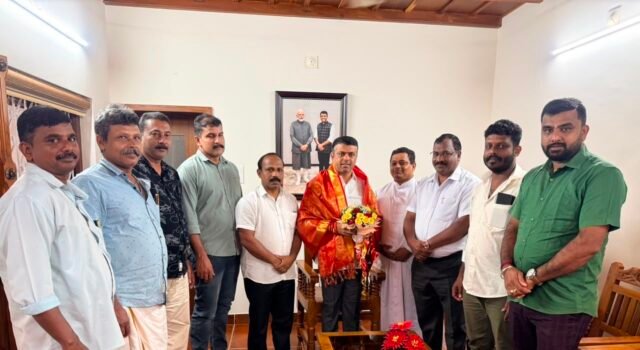 ಪುದುವೆಟ್ಟು ಸೈಂಟ್ ಮೇರಿ ಚರ್ಚ್ ವತಿಯಿಂದ ಶಾಸಕ ಹರೀಶ್ ಪೂಂಜ ಅವರಿಗೆ ಸನ್ಮಾನ