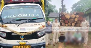 ಪುತ್ತೂರು : ಸಕಲೇಶಪುರದಿಂದ ಮಂಗಳೂರಿಗೆ ಅಕ್ರಮವಾಗಿ ಮರದ ದಿಮ್ಮಿ ಸಾಗಾಟ ಪತ್ತೆ ಆರೋಪಿಗಳ ಬಂಧನ