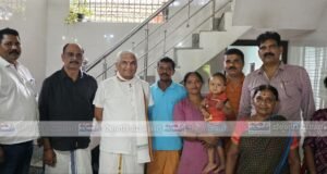 ಧರ್ಮಸ್ಥಳ: ಸೌಜನ್ಯ ಮನೆಗೆ ಆರ್.ಎಸ್. ಎಸ್. ಮುಖಂಡ ಡಾ.ಪ್ರಭಾಕರ ಭಟ್ ಕಲ್ಕಡ್ಕಭೇಟಿ