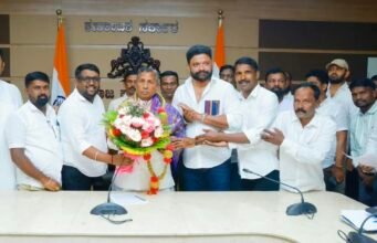 ಅಲೇರಿ ಕ್ಷೇತ್ರದ ಅಭಿವೃದ್ಧಿ ಬಗ್ಗೆ ಸಚಿವ ಮುನಿಯಪ್ಪ ಅವರಿಂದ ಸಮುದಾಯದ ಮುಖಂಡರೊಂದಿಗೆ ವಿಶೇಷ ಸಭೆ; 10 ಕೋಟಿ ಅನುದಾನ ಬಿಡುಗಡೆಗೆ ಸಿದ್ದ ಸಚಿವರು