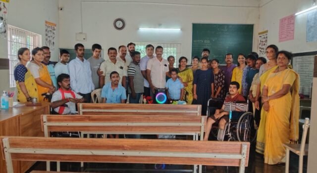 ಪದ್ಮುಂಜ ಎಂಡೋಸಲ್ಫಾನ್ ಸಂತ್ರಸ್ತರ ಪುನರ್ವಸತಿ ಪಾಲನಾ ಕೇಂದ್ರಕ್ಕೆ ಪದ್ಮುಂಜ ಹಾಲು ಉತ್ಪಾದಕರ ಸಹಕಾರಿ ಸಂಘದ ವತಿಯಿಂದ ಧ್ವನಿವರ್ಧಕ ಕೊಡುಗೆ .