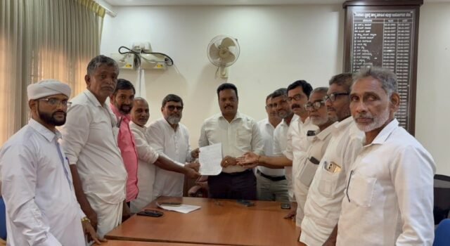 ಗುರುವಾಯನಕೆರೆ- ಉಪ್ಪಿನಂಗಡಿ ರಾಜ್ಯ ಹೆದ್ದಾರಿಯ ಅವ್ಯವಸ್ಥೆ : ಕುಪ್ಪೆಟ್ಟಿ ನಾಗರಿಕ ಹೋರಾಟ ಸಮಿತಿಯಿಂದ, ಲೋಕೋಪಯೋಗಿ ಮುಖ್ಯ ಇಂಜಿನಿಯರ್ ಭೇಟಿ